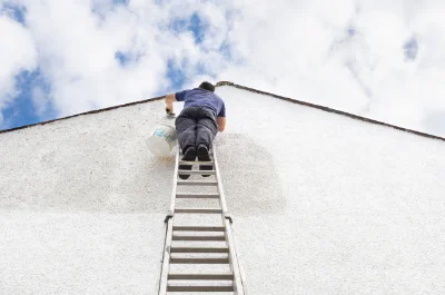 Peinture extérieure à Champrond-en-Gâtine — façades et ravalement